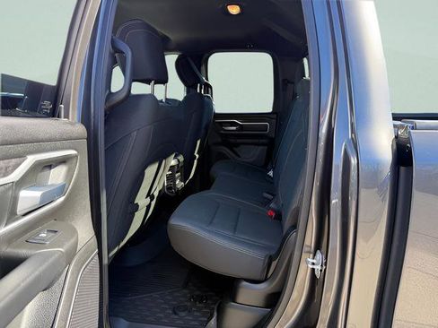 Used 2022 RAM 1500 Big Horn AWD/4WD image 5