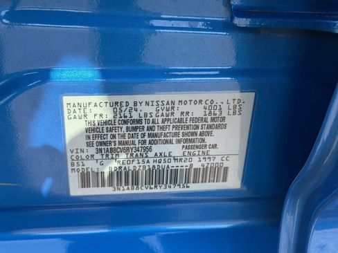 Used 2024 Nissan Sentra SV FWD image 27