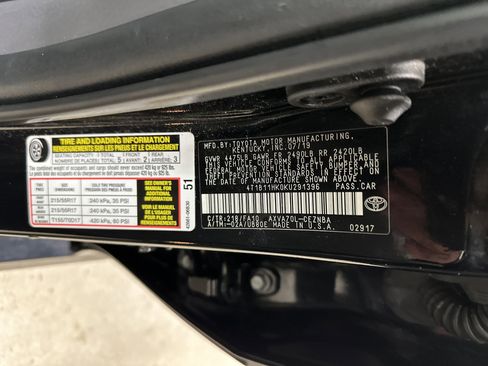 Used 2019 Toyota Camry LE image 35