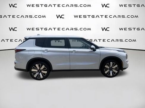 New 2026 Mitsubishi Outlander LE FWD image 29
