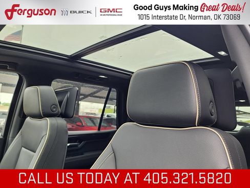New 2026 GMC Yukon Elevation w/ Elevation Premium Package AWD/4WD image 16
