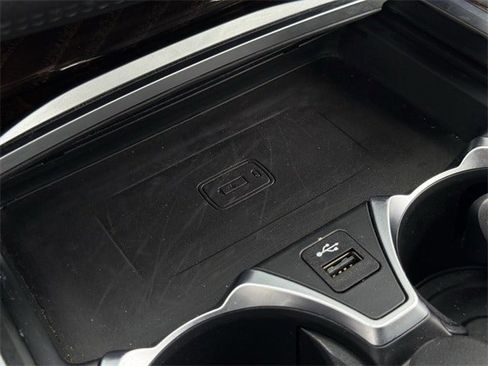 Used 2022 BMW 750i xDrive w/ M Sport Package image 22