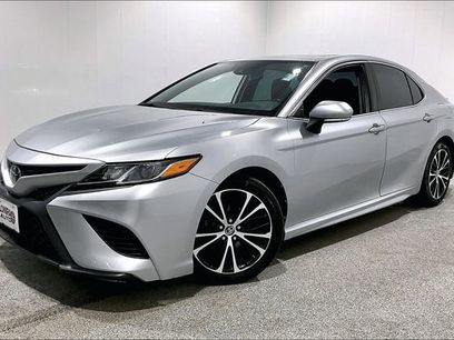 Used 2019 Toyota Camry SE w/ Convenience Package