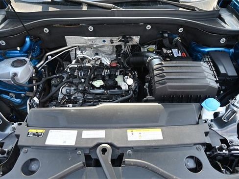 Certified 2024 Volkswagen Atlas Cross Sport SEL R-Line image 25