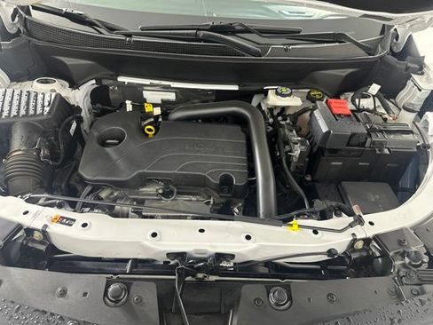 Used 2025 Chevrolet Equinox LT w/ Convenience Package II AWD/4WD image 11