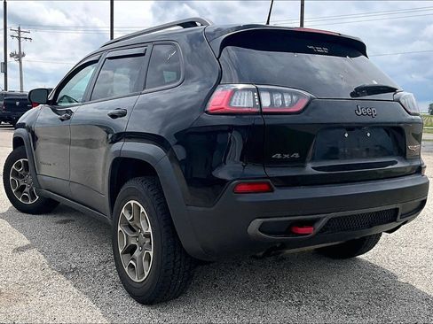 Used 2020 Jeep Cherokee Trailhawk AWD/4WD image 6
