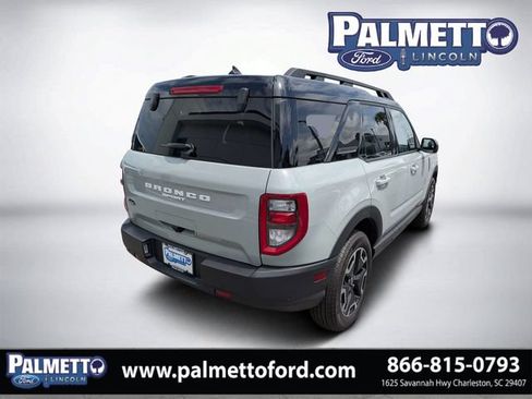 Used 2022 Ford Bronco Sport Outer Banks w/ Tech Package AWD/4WD image 4