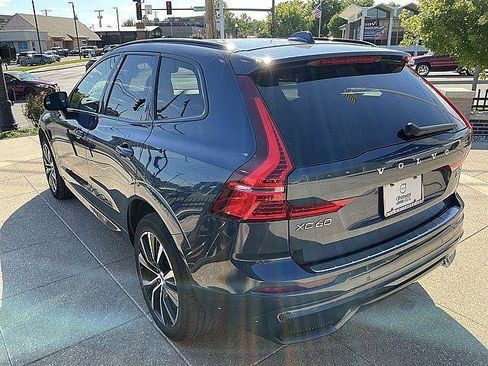 Used 2024 Volvo XC60 B5 Plus w/ Protection Package Premier AWD/4WD image 10