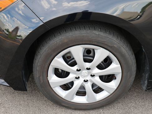 Used 2024 Toyota Corolla LE FWD image 9