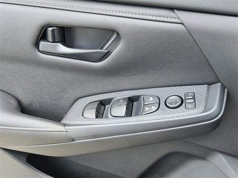 New 2025 Nissan Sentra S image 27