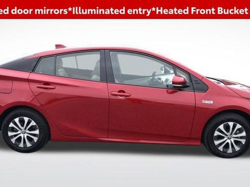 Used 2020 Toyota Prius Prime LE image 5