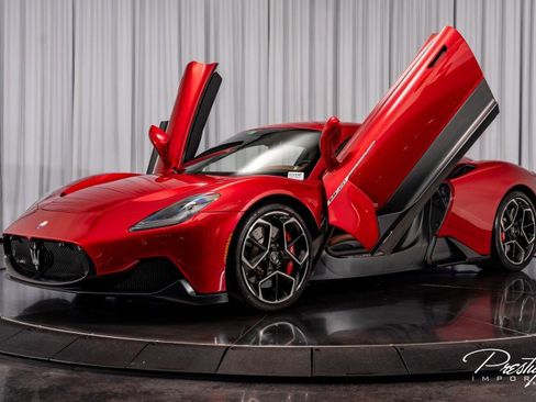 Used 2022 Maserati MC20 Coupe image 8