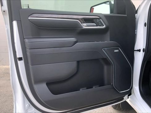 Used 2023 Chevrolet Silverado 1500 LTZ image 27