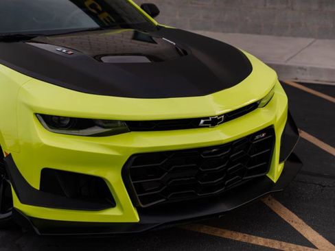 Used 2019 Chevrolet Camaro ZL1 image 3