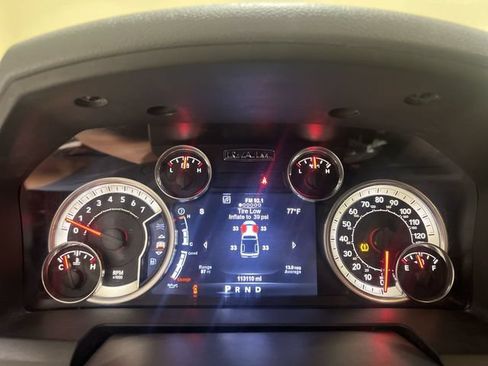 Used 2015 RAM 1500 Lone Star RWD image 11