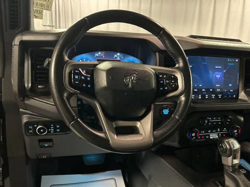 Used 2025 Ford Bronco Badlands AWD/4WD image 15