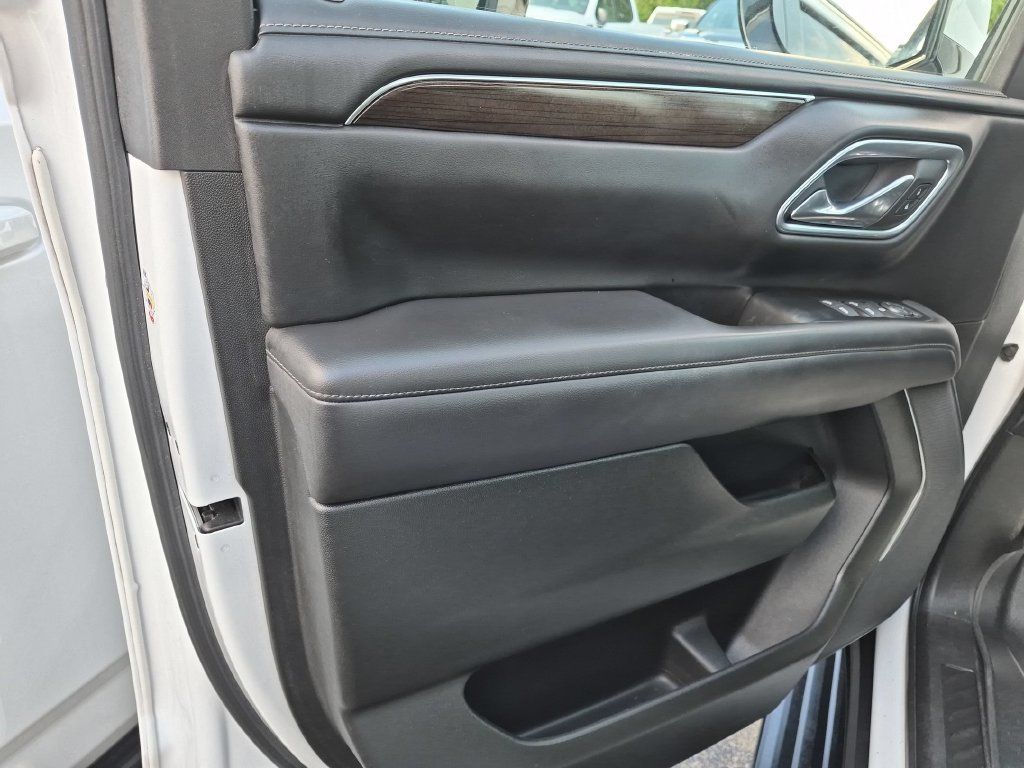 Used 2022 GMC Yukon SLE w/ Gmc Pro Safety Plus Package AWD/4WD image 10