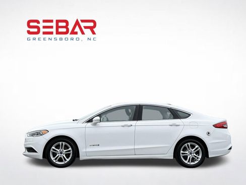 Used 2018 Ford Fusion SE w/ Equipment Group 602A FWD image 10