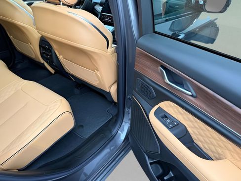 New 2025 Jeep Grand Cherokee Summit image 9