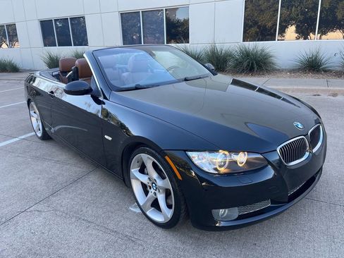 Used 2008 BMW 335i Convertible image 2
