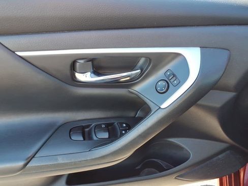 Used 2017 Nissan Altima 2.5 S w/ Power Driver Seat Package image 12