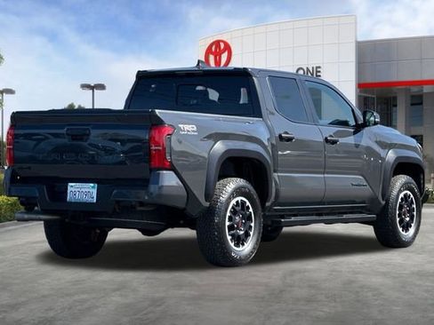 Used 2024 Toyota Tacoma TRD Off-Road w/ TRD Off Road Upgrade Package AWD/4WD image 5