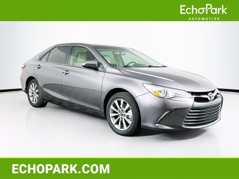 Used 2015 Toyota Camry XLE image 1