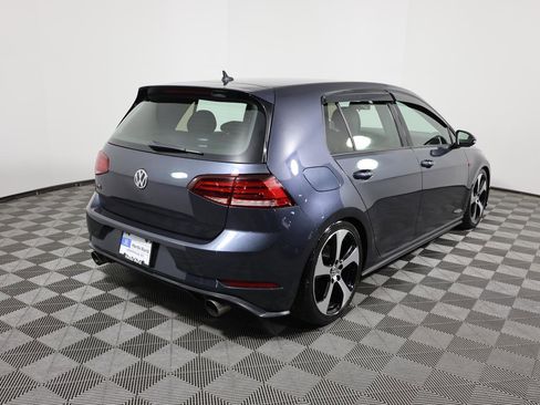 Used 2018 Volkswagen Golf S image 5