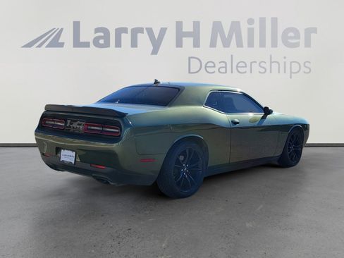 Used 2018 Dodge Challenger R/T Plus image 5