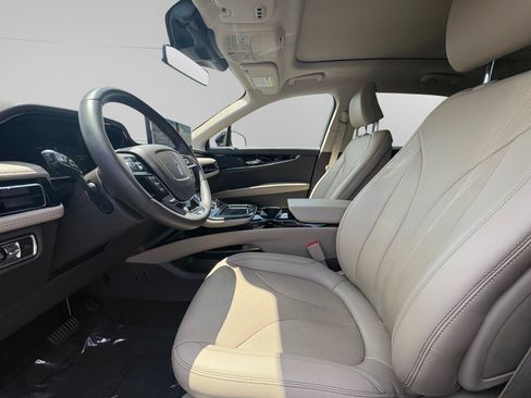 Certified 2023 Lincoln Nautilus Reserve w/ Monochromatic Package AWD/4WD image 9