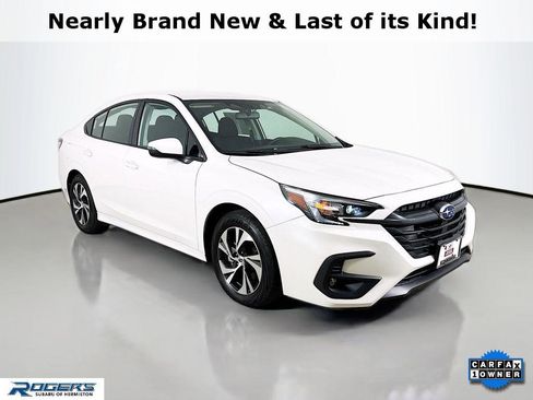 Used 2025 Subaru Legacy Premium AWD/4WD image 1