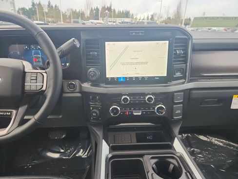 New 2026 Ford F350 Platinum w/ FX4 Off-Road Package image 22