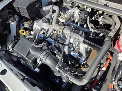 Certified 2018 Toyota Prius C Three image 18