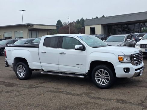Used 2017 GMC Canyon SLT image 2