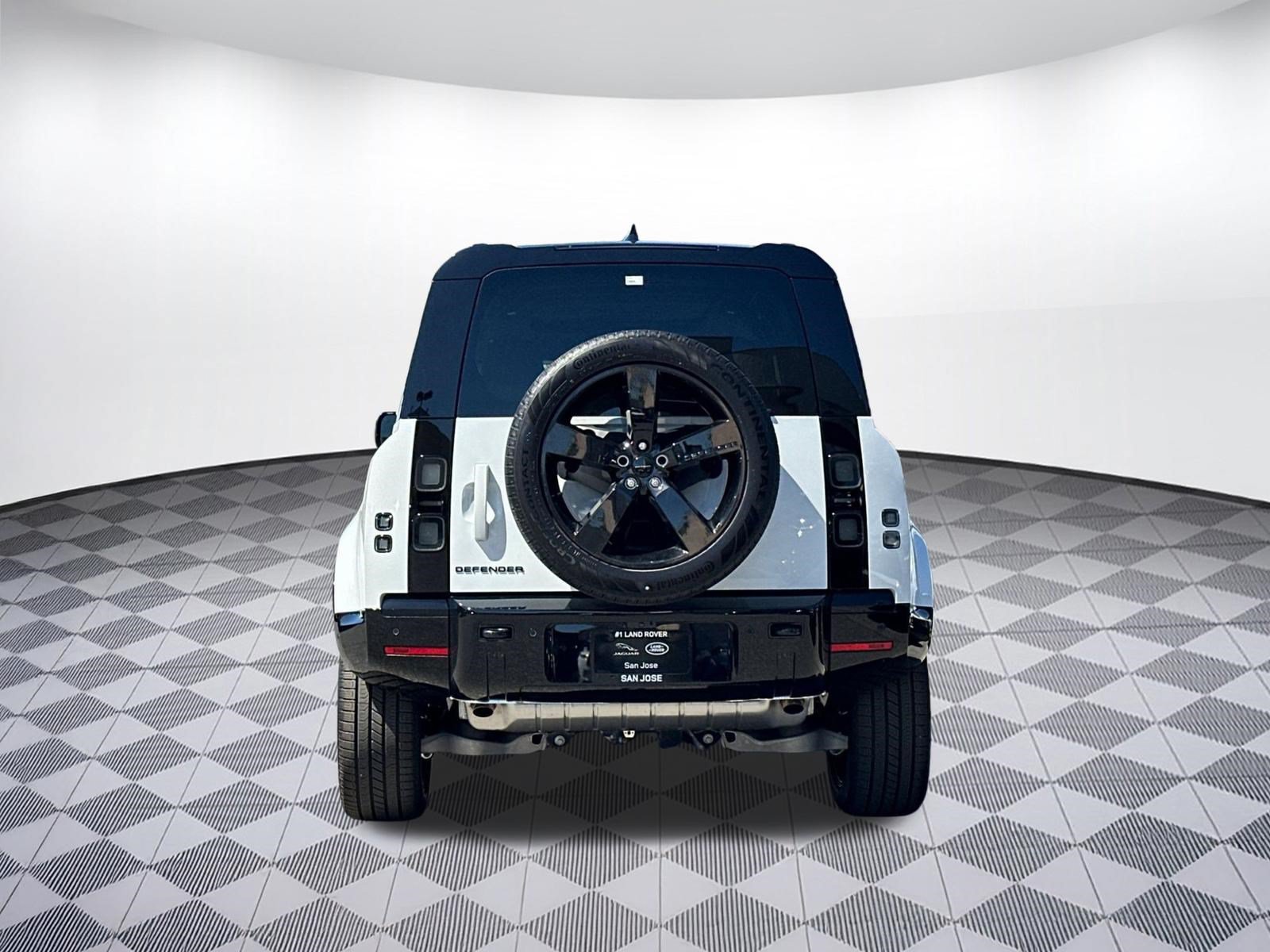 New 2026 Land Rover Defender 110 X-Dynamic SE AWD/4WD image 9