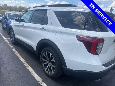 Used 2023 Ford Explorer ST-Line w/ Class IV Trailer Tow Package image 11