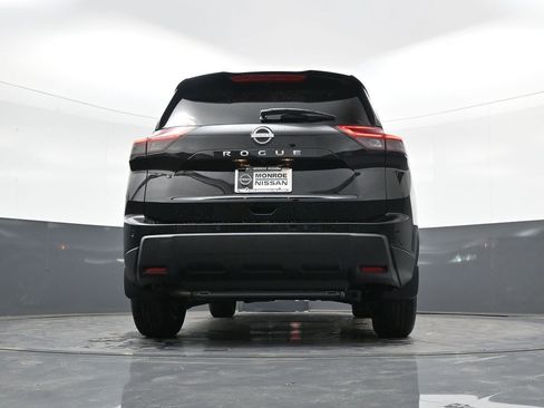 New 2026 Nissan Rogue S image 20