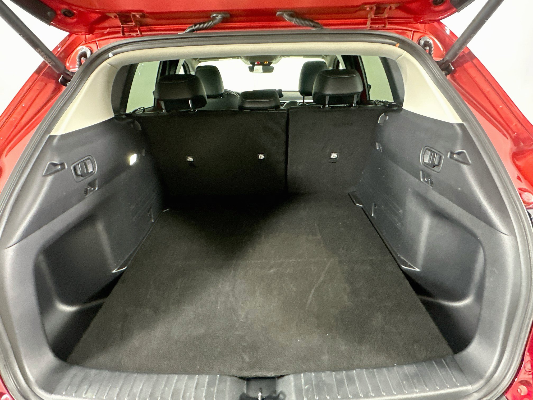 Used 2026 MAZDA CX-50 AWD 2.5 S w/ Preferred Pkg image 29