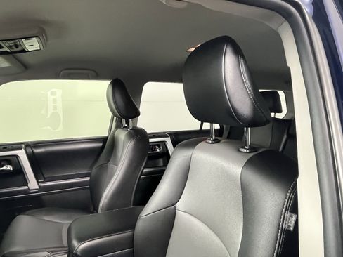 Used 2024 Toyota 4Runner SR5 Premium w/ SR5 Premium Package image 17