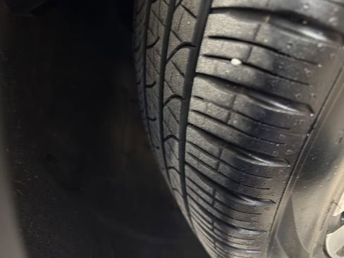 Used 2025 Ford Explorer Platinum w/ LUX Leather Package image 28