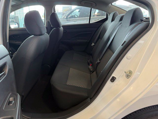 Used 2020 Nissan Versa S FWD image 3