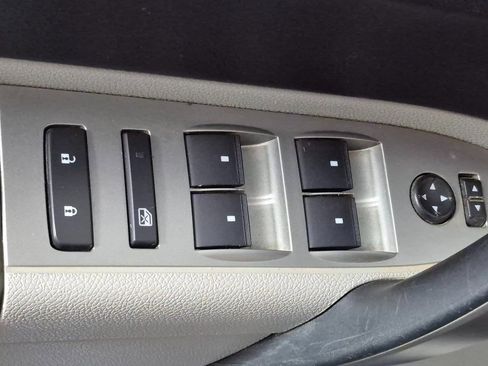 Used 2011 Chevrolet Silverado 2500 LT w/ Interior Plus Package image 14