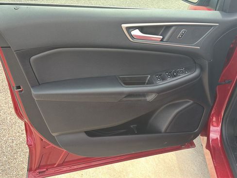 Used 2024 Ford Edge SEL w/ Convenience Package AWD/4WD image 9