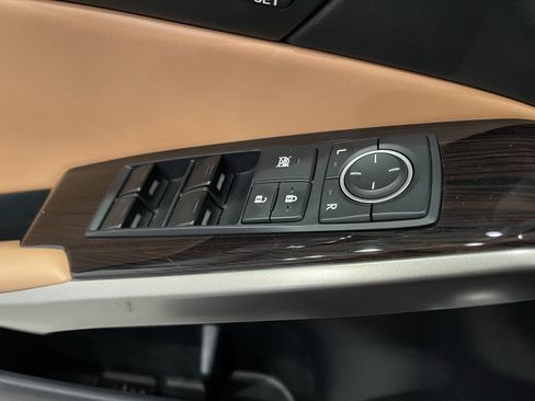 Used 2014 Lexus IS 250 AWD w/ Luxury Package w/Brown Wood image 11