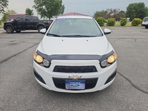 Used 2016 Chevrolet Sonic LT FWD image 3