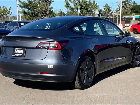 Used 2023 Tesla Model 3 Standard Range image 10