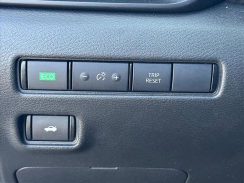 Used 2024 Nissan Sentra S image 15