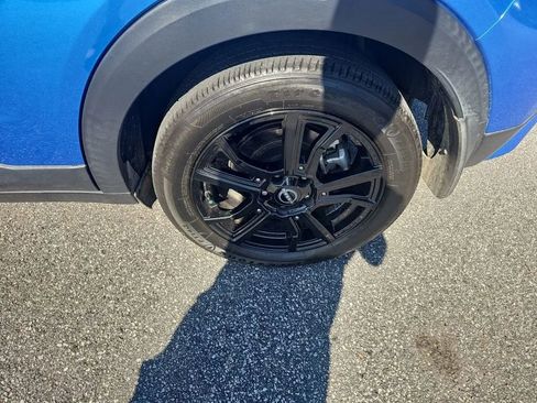 Used 2024 Nissan Kicks SR w/ SR Premium Package image 10