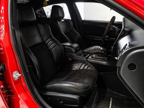 Used 2022 Dodge Charger SRT Hellcat w/ Carbon/Suede Interior Package RWD image 33