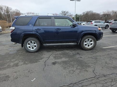 Used 2016 Toyota 4Runner SR5 image 9